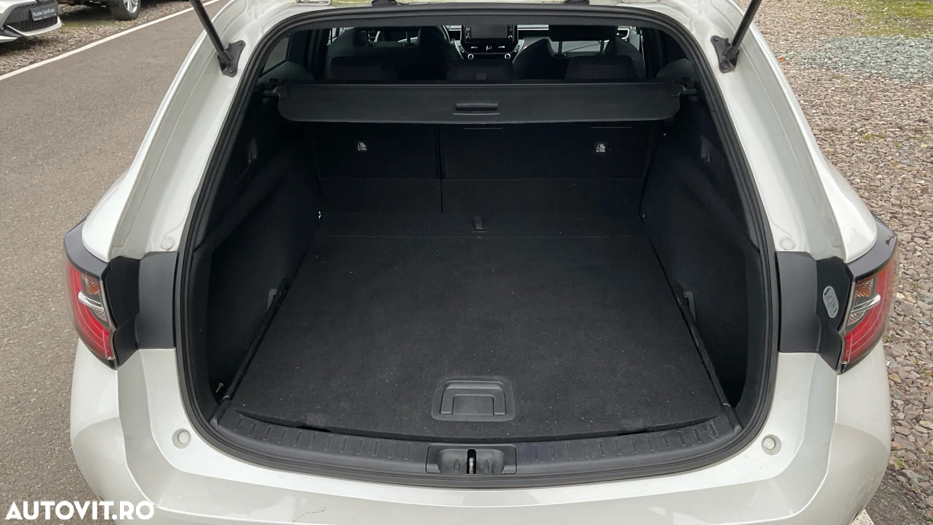 Suzuki Swace 1.8 E-CVT HEV Passion - 18