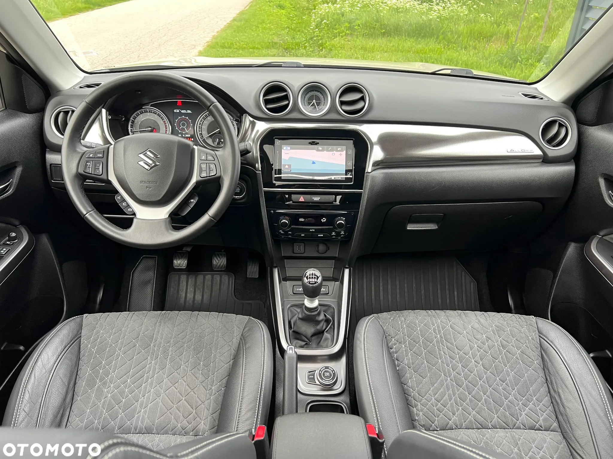 Suzuki Vitara 1.4 Boosterjet Allgrip Comfort+ - 25