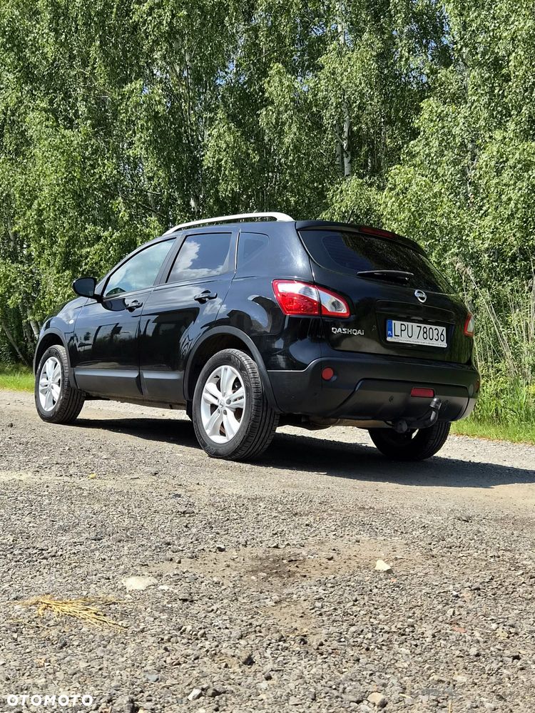 Nissan Qashqai - 2