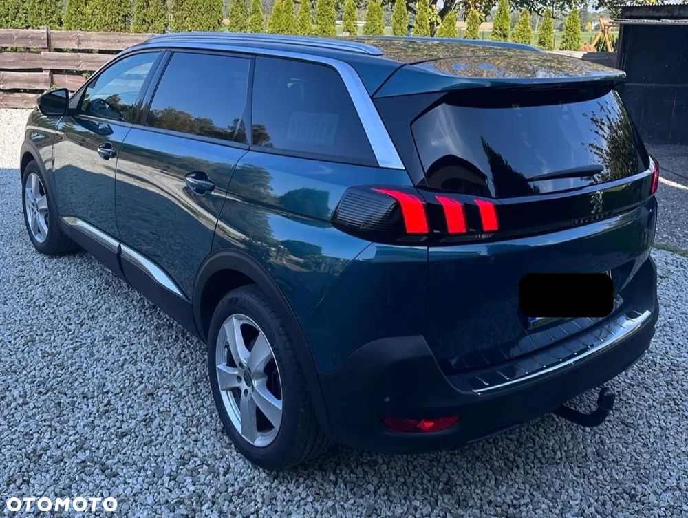 Peugeot 5008 2019 photo 3
