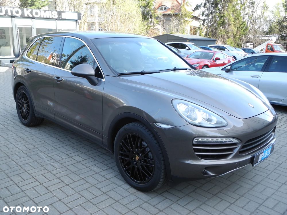 Porsche Cayenne - 2