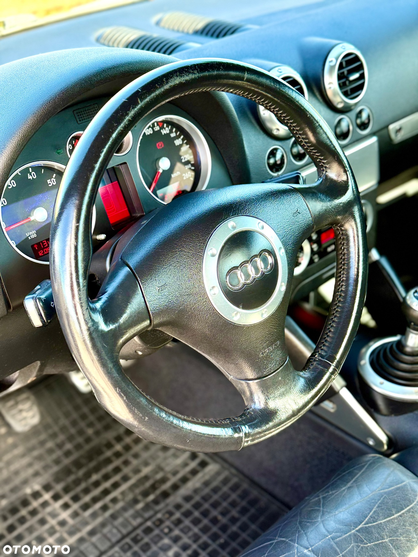 Audi TT Coupé 1.8T - 14