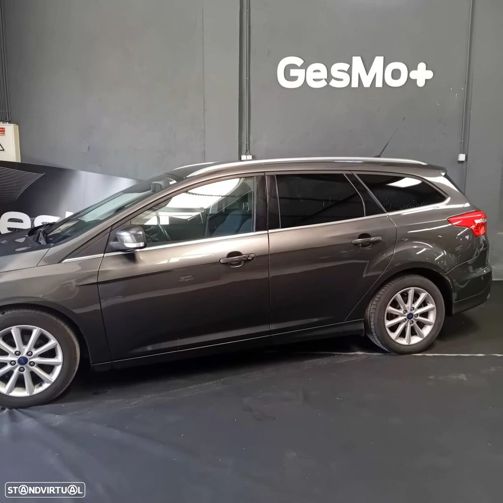 Ford Focus 1.5 TDCi ECOBlue Titanium - 3