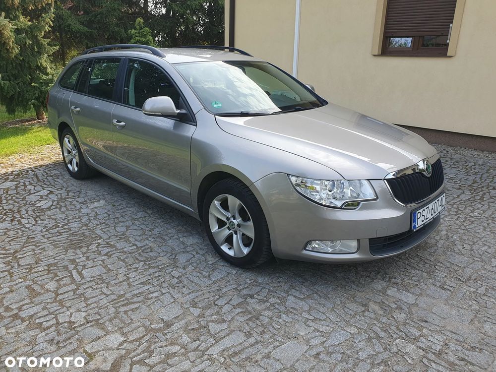 Skoda Superb 2.0 TDI DSG Active - 16