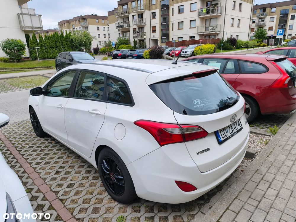 Hyundai i30 1.4 Base - 4