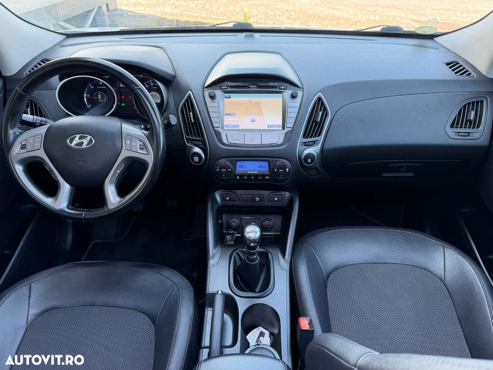 Hyundai ix35 2.0 CRDI High 4WD GLS Premium - 5