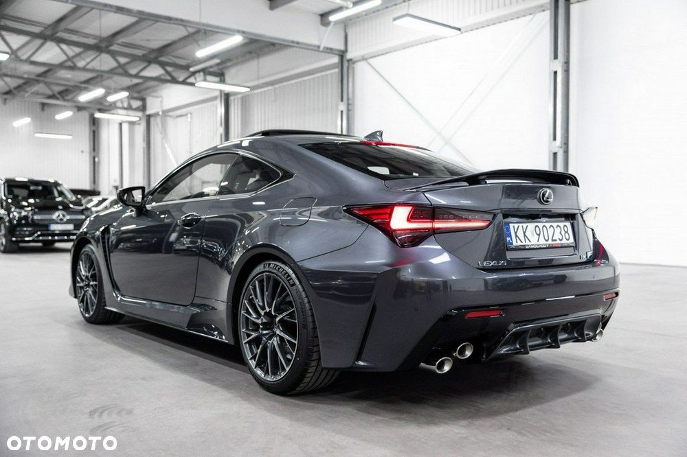 Lexus RC - 10