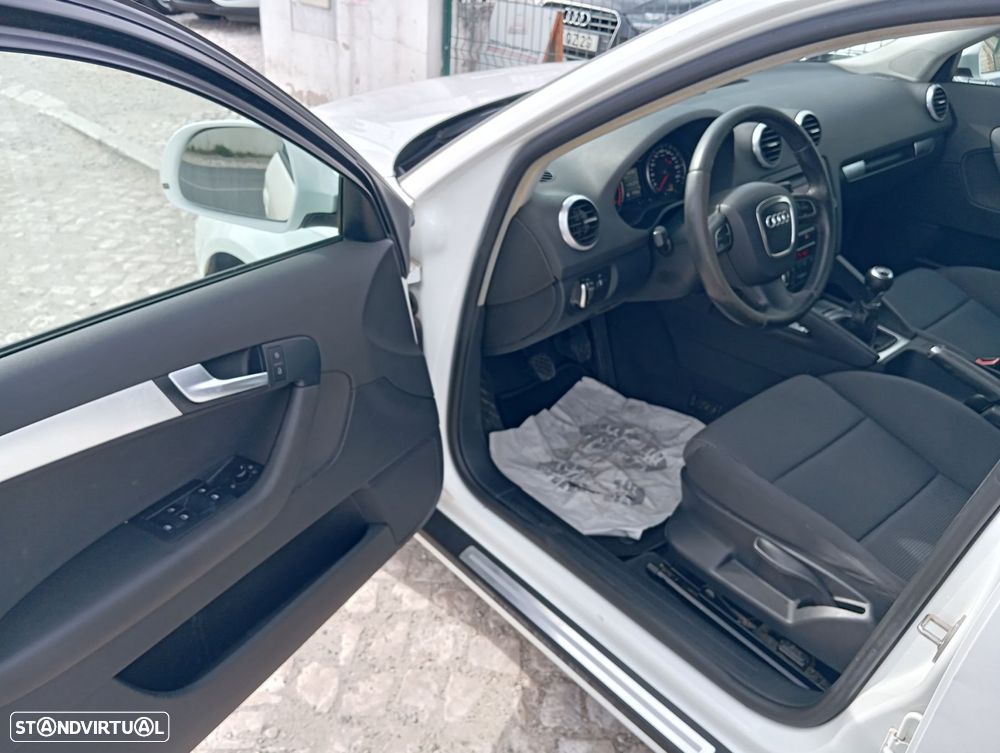 Audi A3 Sportback 1.6 TDI Sport - 6