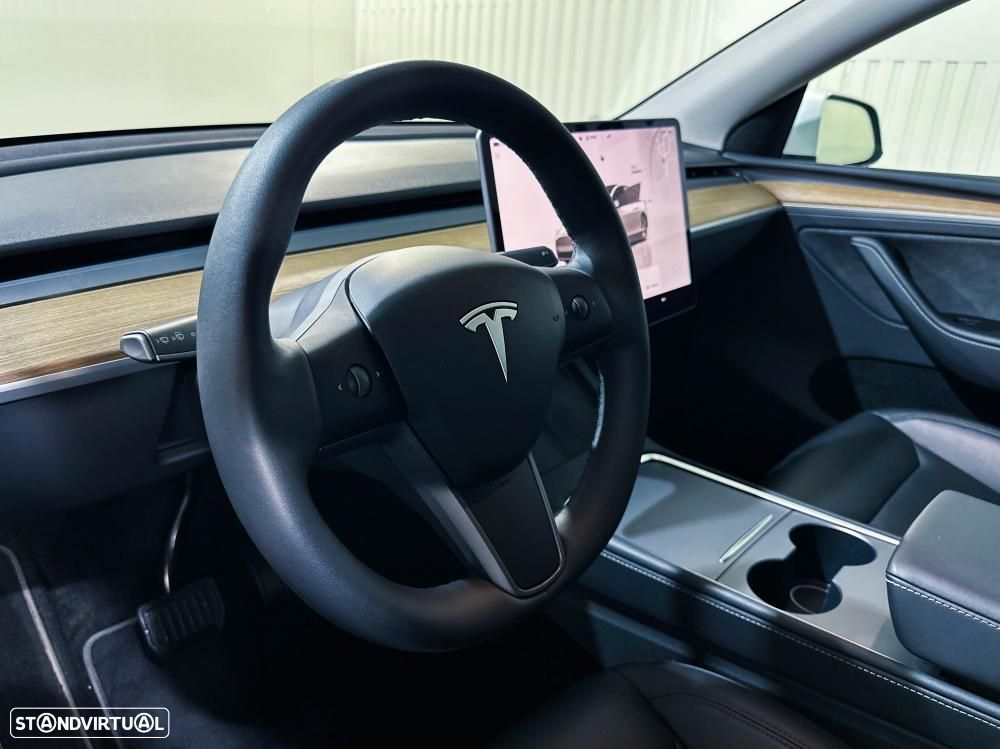 Tesla Model Y Standard - 20