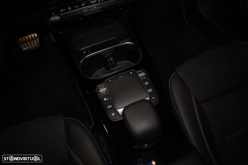 Mercedes-Benz A 250 e 8G-DCT Edition AMG Line - 29