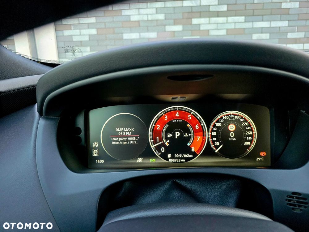 Jaguar XE S - 10