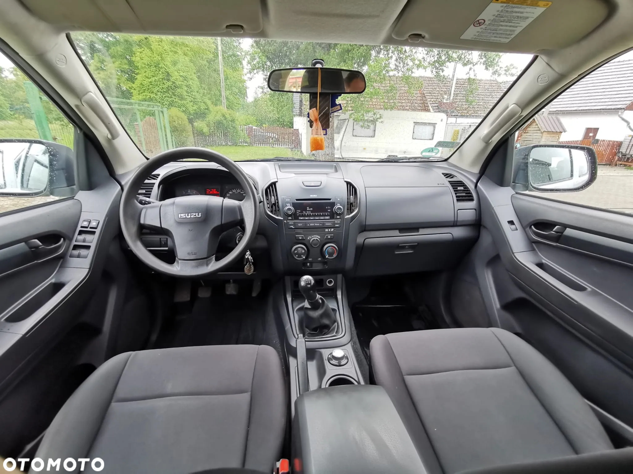 Isuzu D-Max 2.5 DC LS - 6
