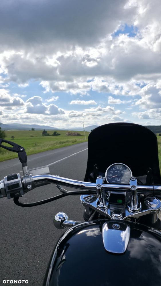 Suzuki Intruder - 7