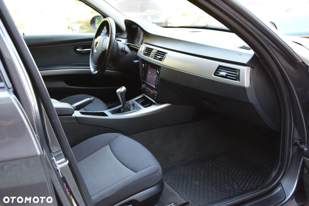 BMW Seria 3 - 19