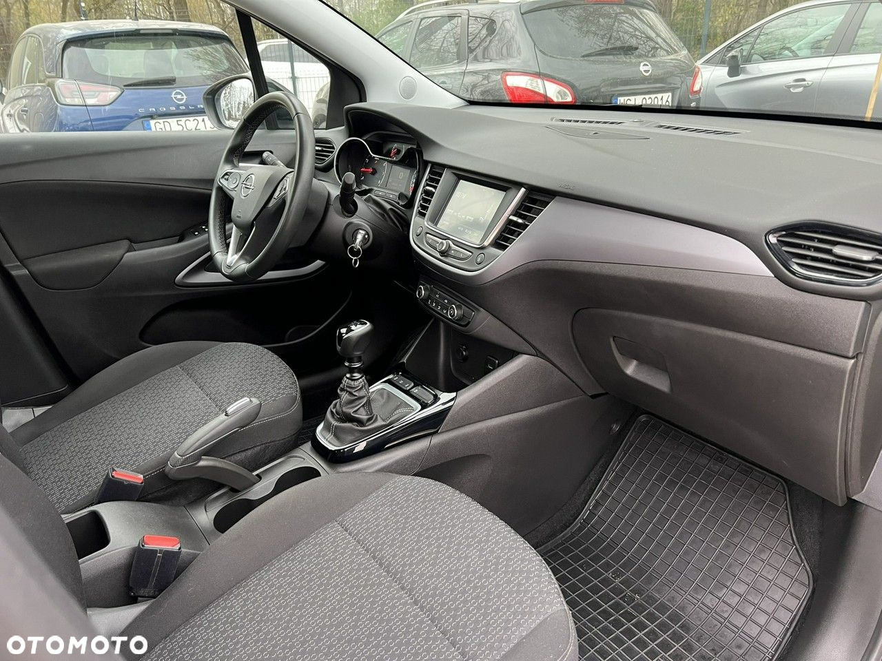 Opel Crossland X - 16