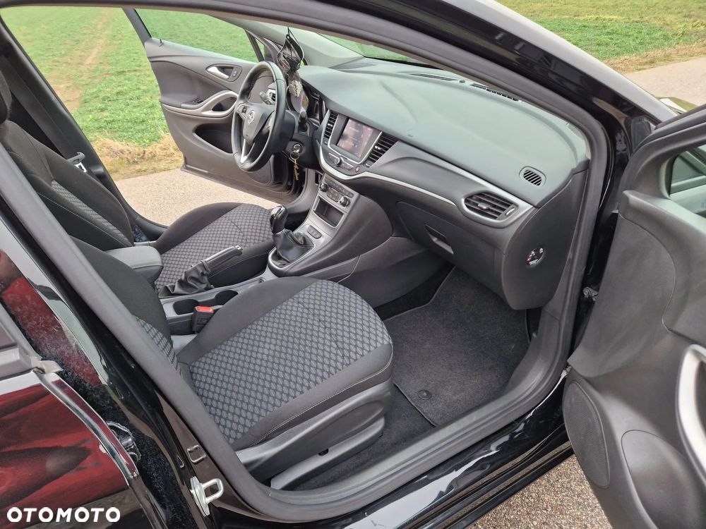 Opel Astra 1.2 T Elegance S&S - 10