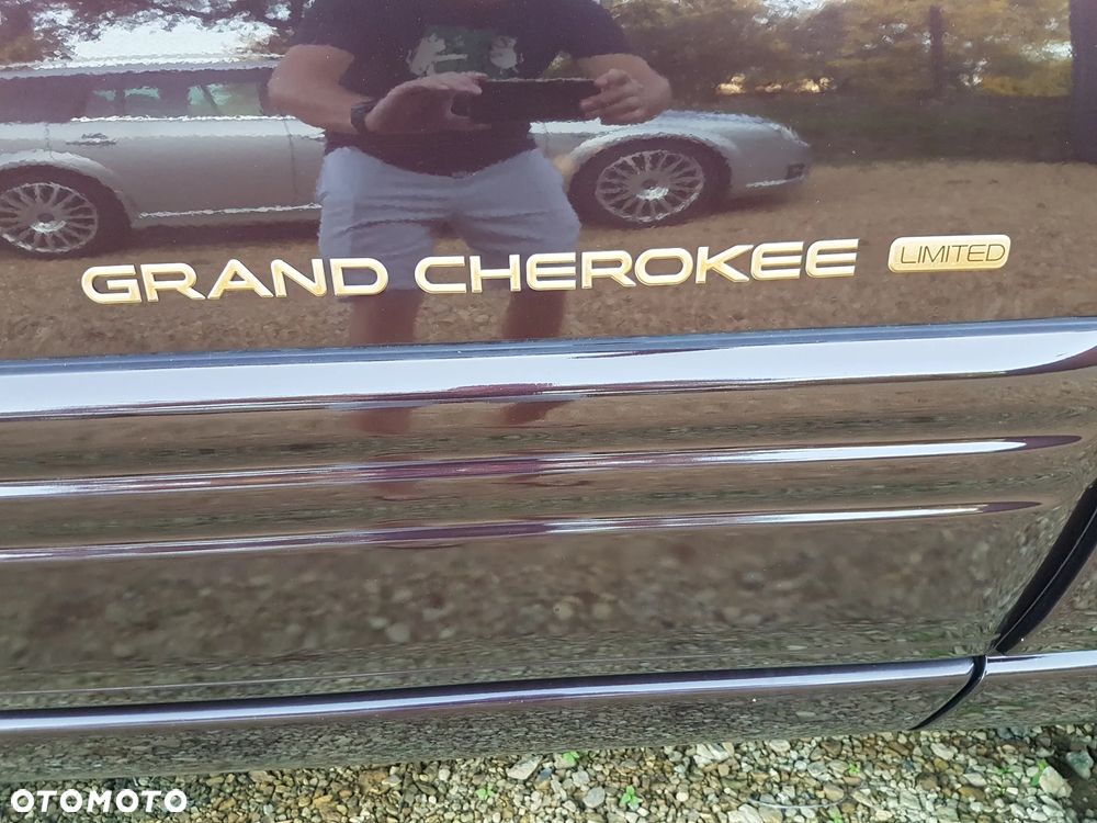 Jeep Grand Cherokee - 13