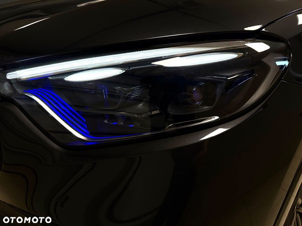 Mercedes-Benz GLC 300 4Matic 9G-TRONIC AMG Line - 34