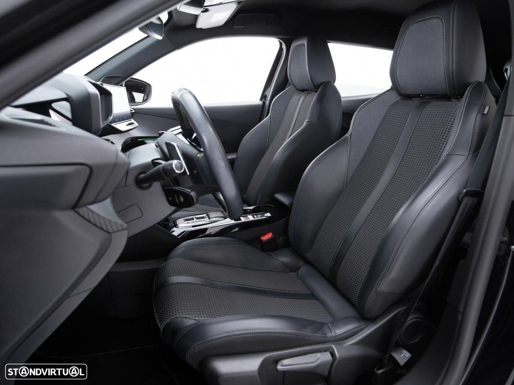Peugeot 2008 1.5 BlueHDi GT EAT8 - 8