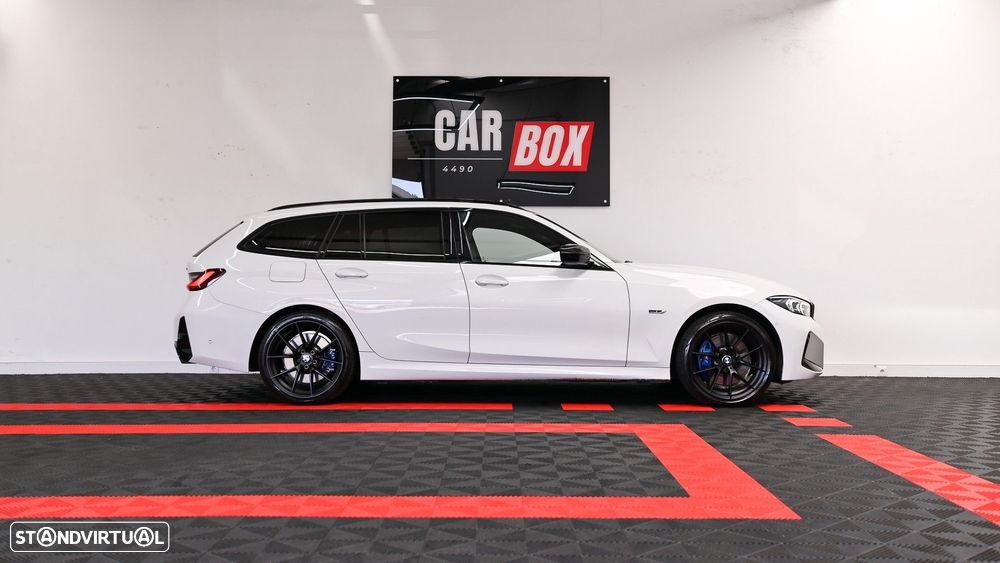 BMW 330 e Aut. M Sport - 21