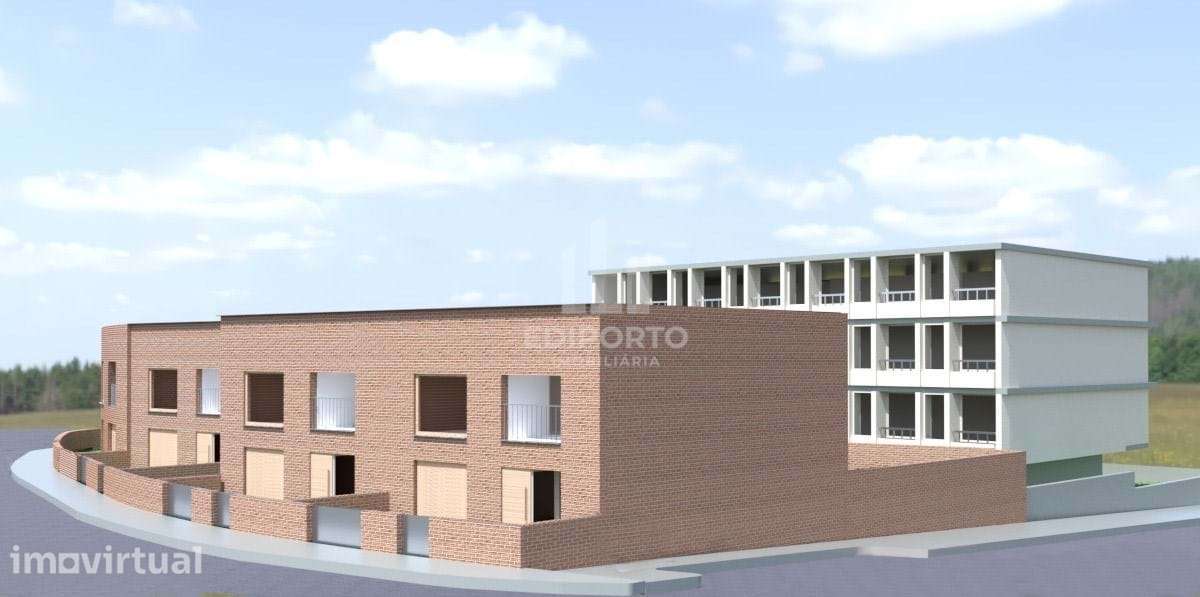 Moradia e Terreno com 3.000 m² em Lordelo- Paredes - Grande imagem: 2/38