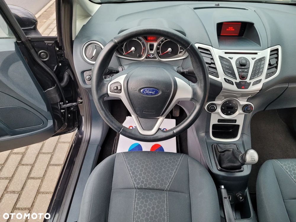 Ford Fiesta 1.25 Titanium EU5 - 20