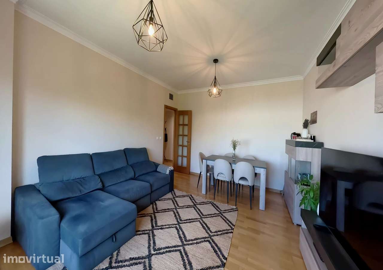 Apartamento T2 com varanda Sacavém e Prior Velho - Grande imagem: 3/18