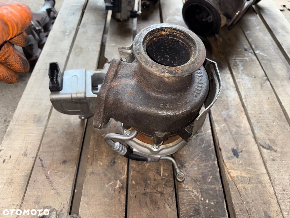 Turbosprężarka Turbo BMW 2.0 Diesel 49135-05840 49135-05840R X1 3 E90 E81 E87 Turbina - 4
