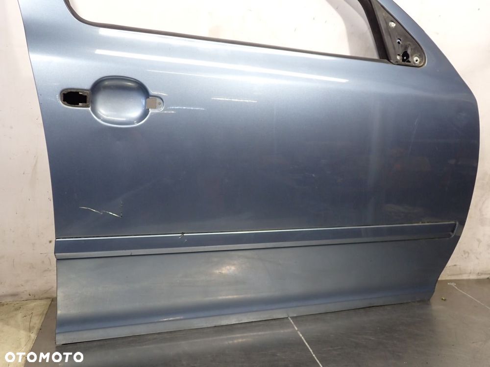 DRZWI PRAWY PRZÓD SKODA OCTAVIA II 1.6TDI LIFT - 2