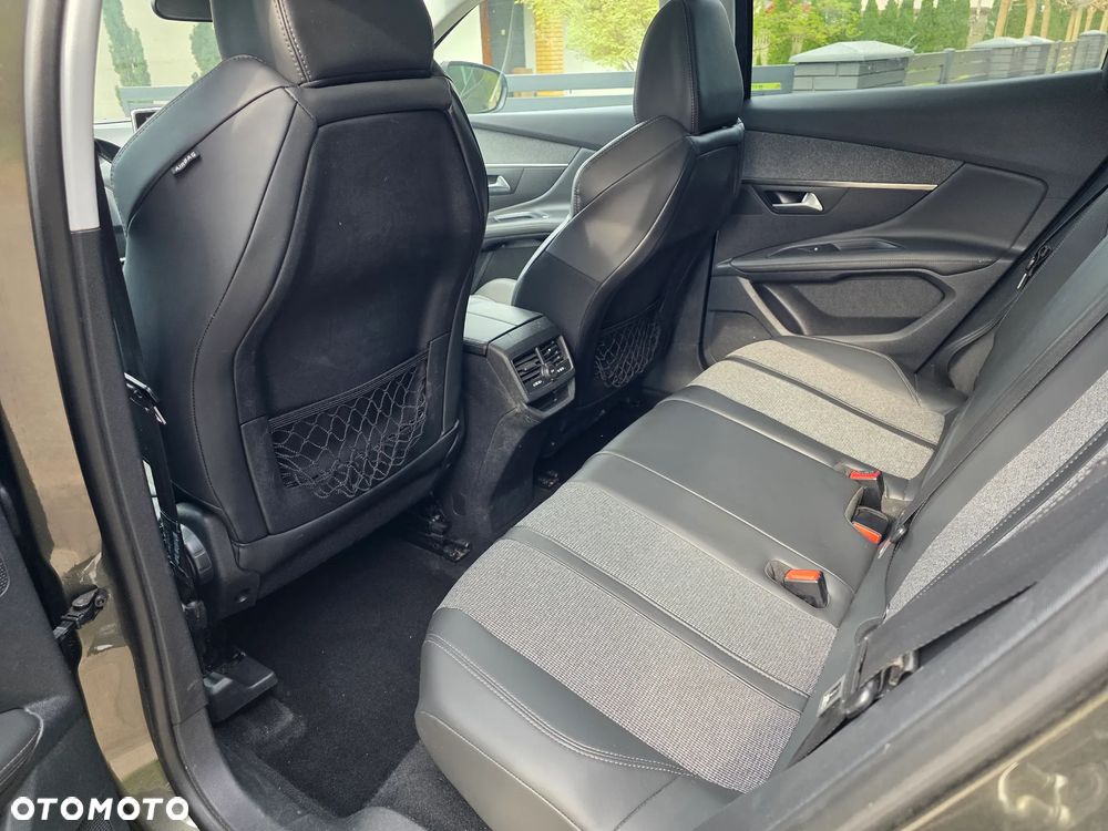 Peugeot 3008 HDi 115 Allure - 17