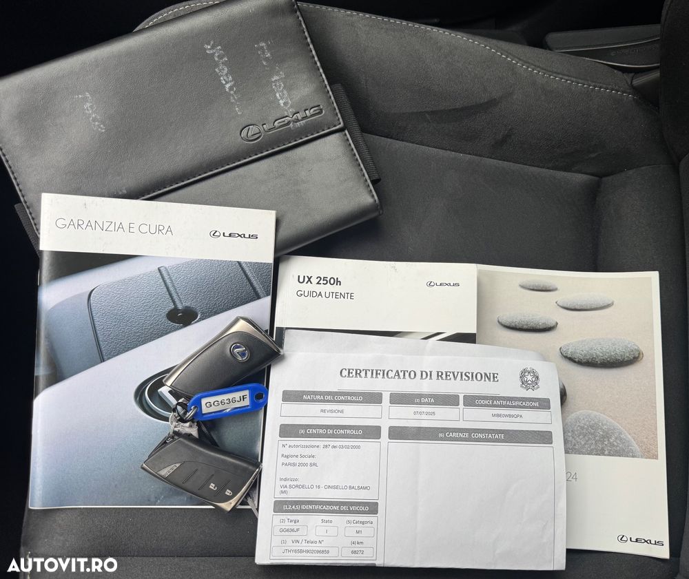 Lexus UX 250h Business Edition - 8