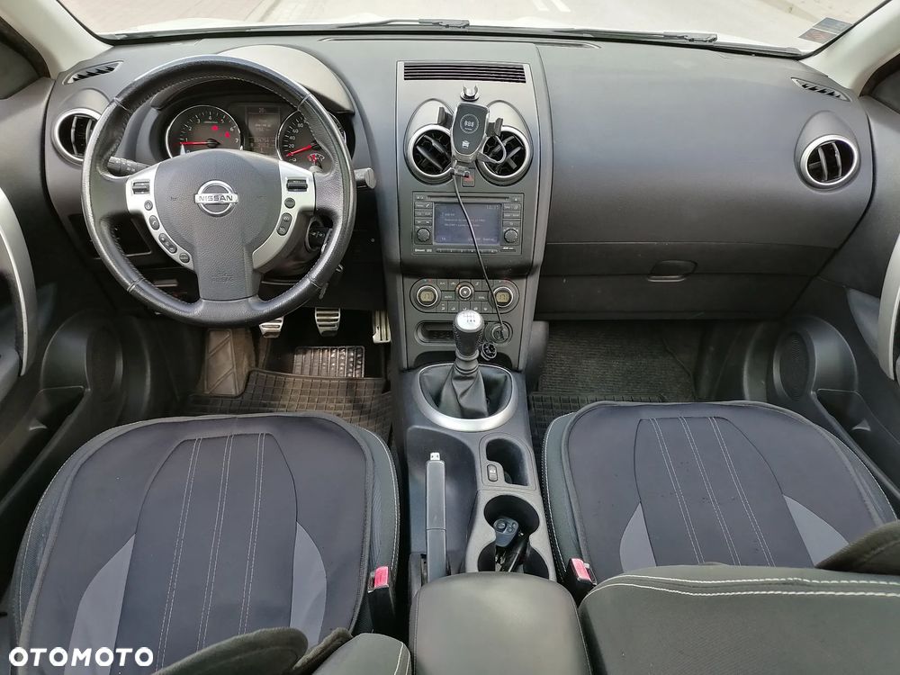 Nissan Qashqai 2.0 lounge - 6