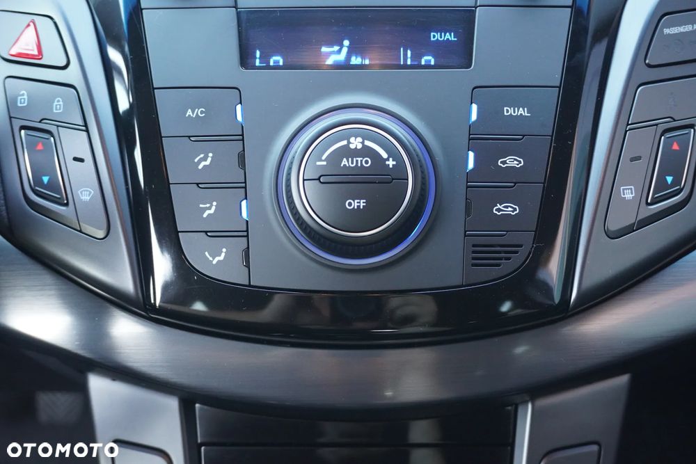 Hyundai i40 Kombi 2.0 Premium - 23