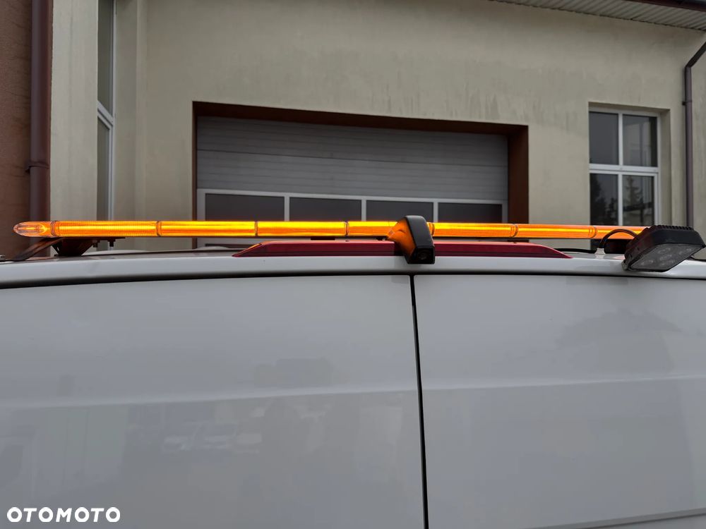 Volkswagen Crafter Zabudowa Warsztatowa L2H2 - 12