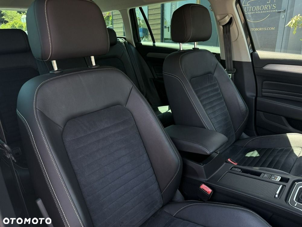 Volkswagen Passat 2.0 TSI Elegance DSG - 12