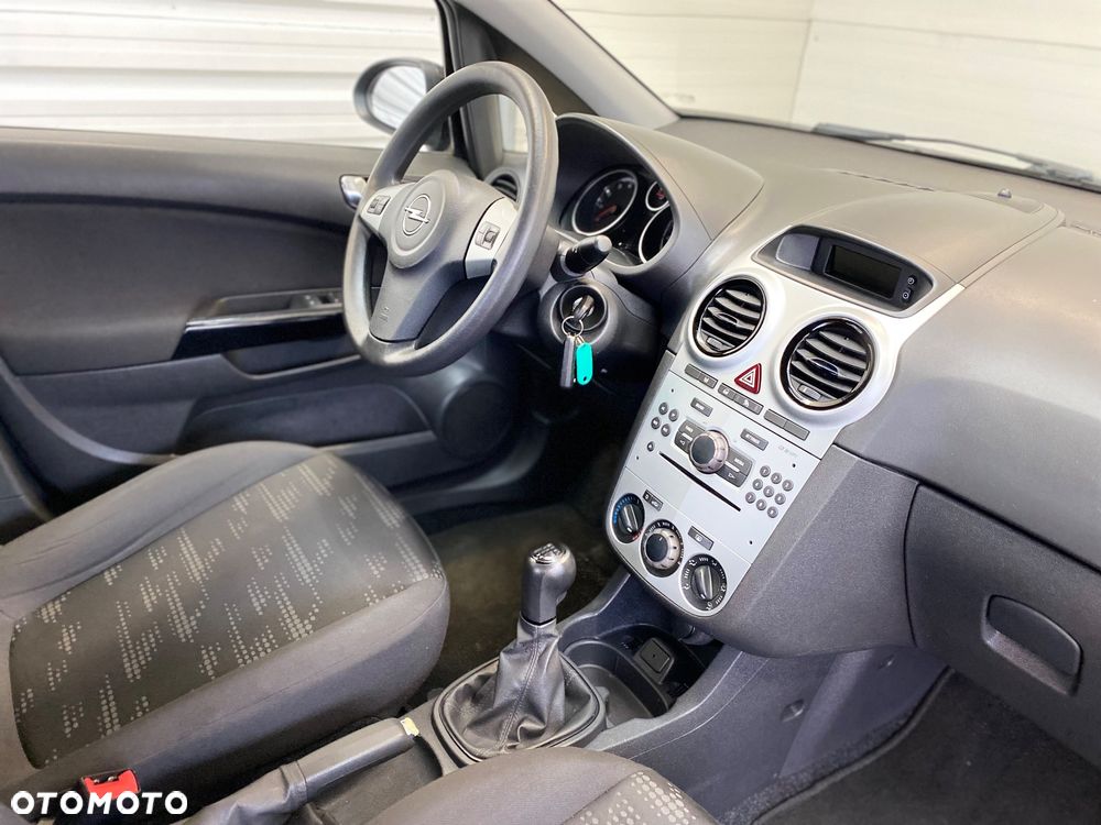 Opel Corsa 1.2 16V Enjoy - 10