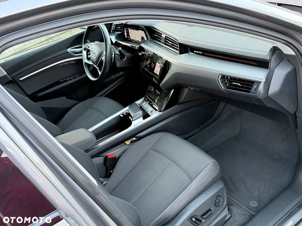 Audi e-tron 55 Quattro Advanced - 10
