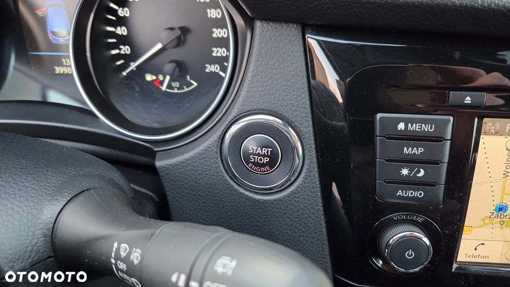 Nissan Qashqai 1.3 DIG-T N-CONNECTA - 26