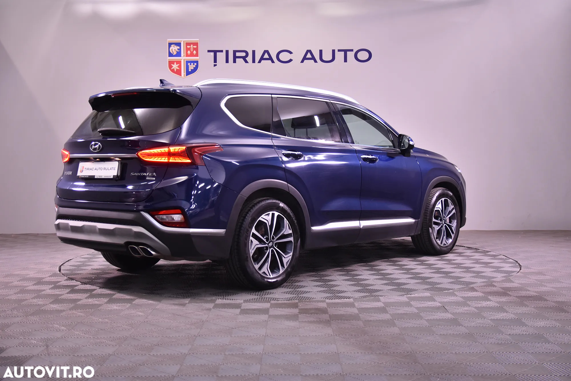 Hyundai Santa Fe - 5