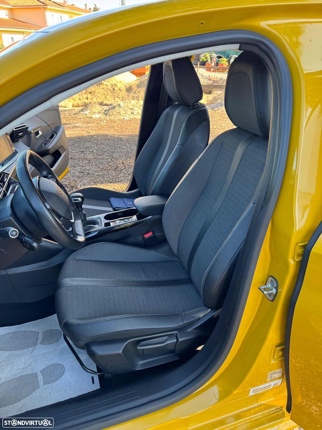 Peugeot 208 1.2 PureTech Allure - 20
