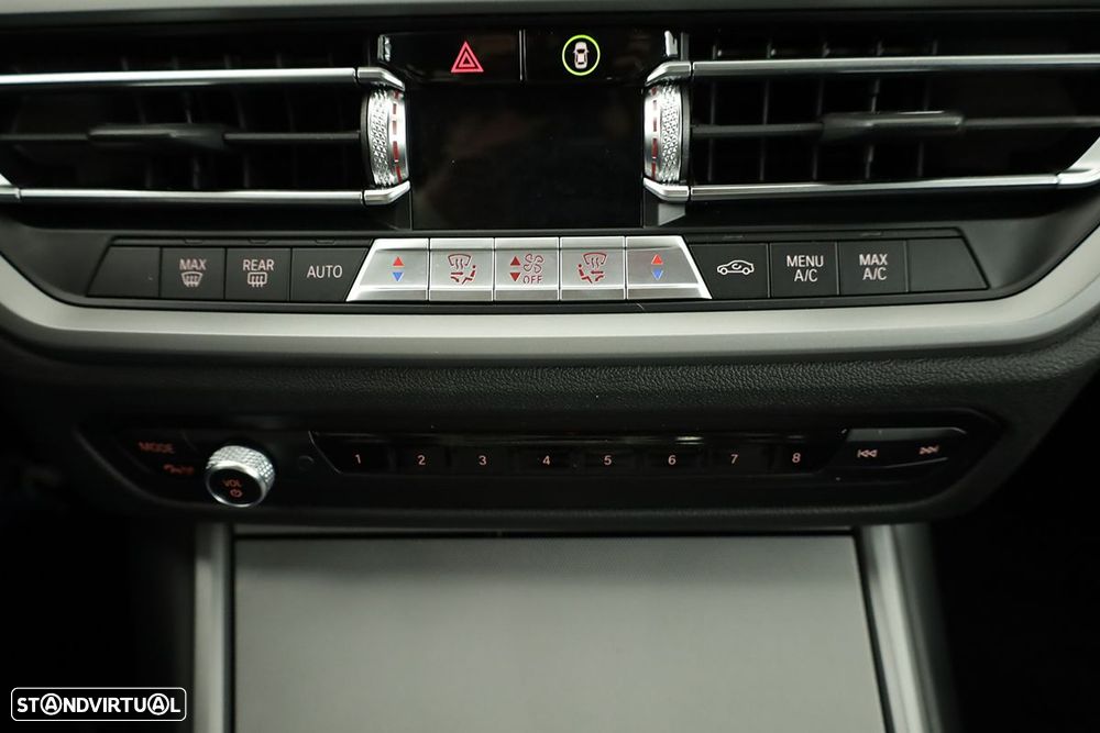 BMW 330 e Corporate Edition Auto - 14
