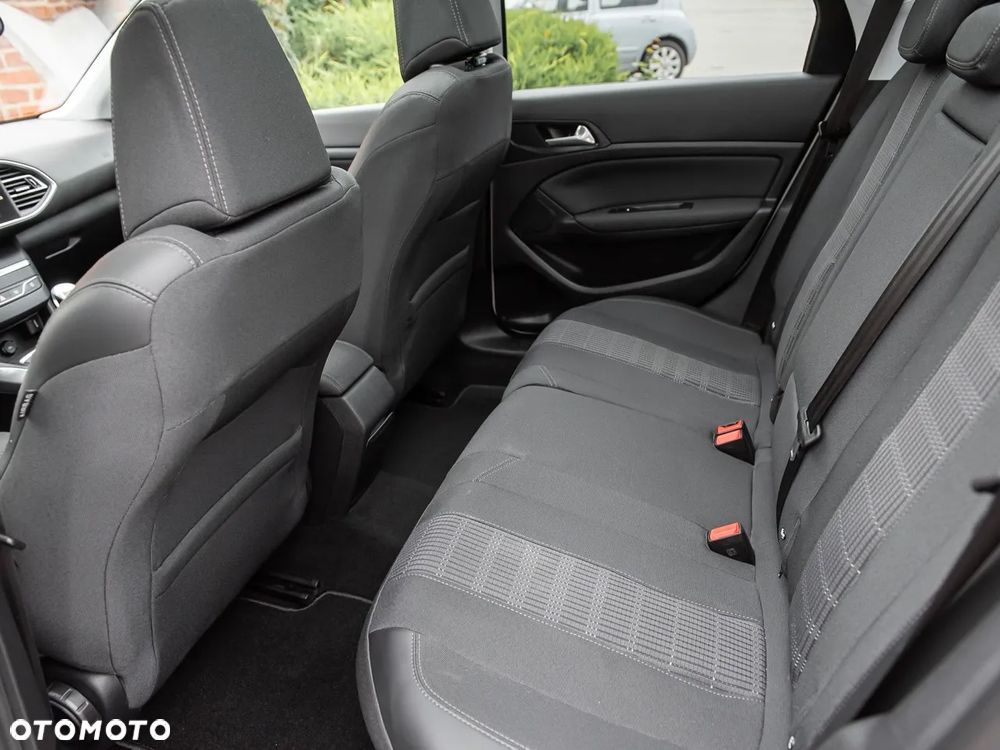 Peugeot 308 - 24