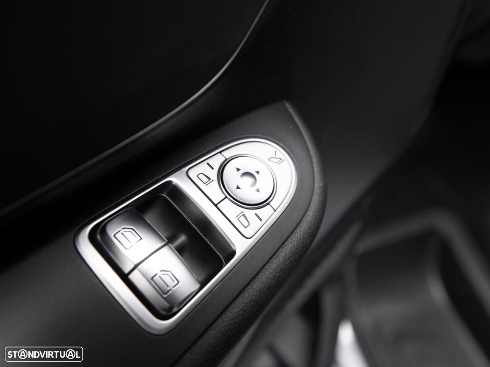 Mercedes-Benz EQV 300 Longa — fotografia 19