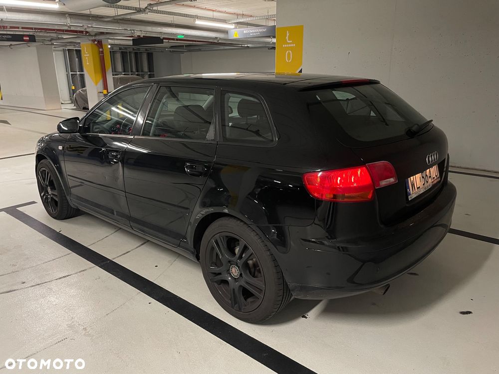Audi A3 Sportback 1.6 FSI Ambition - 4