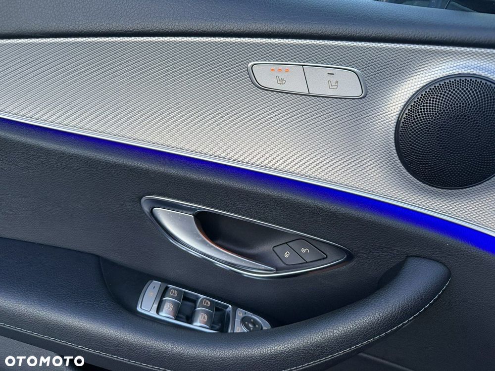 Mercedes-Benz Klasa E - 27