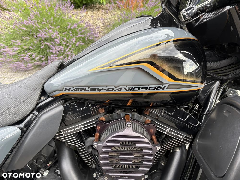 Harley-Davidson Touring Street Glide - 3