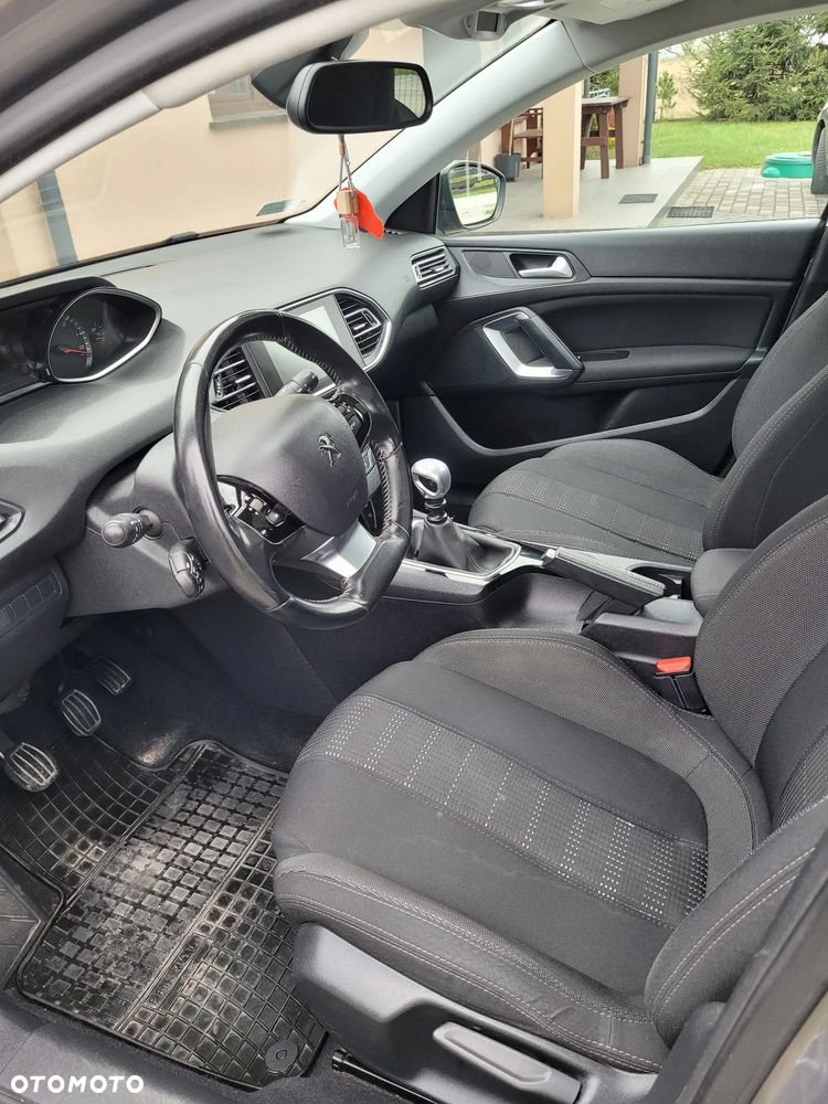 Peugeot 308 BlueHDi 120 Stop & Start Allure - 9