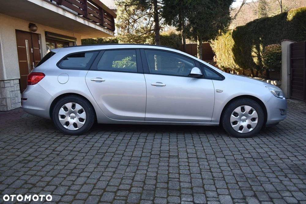 Opel Astra - 2