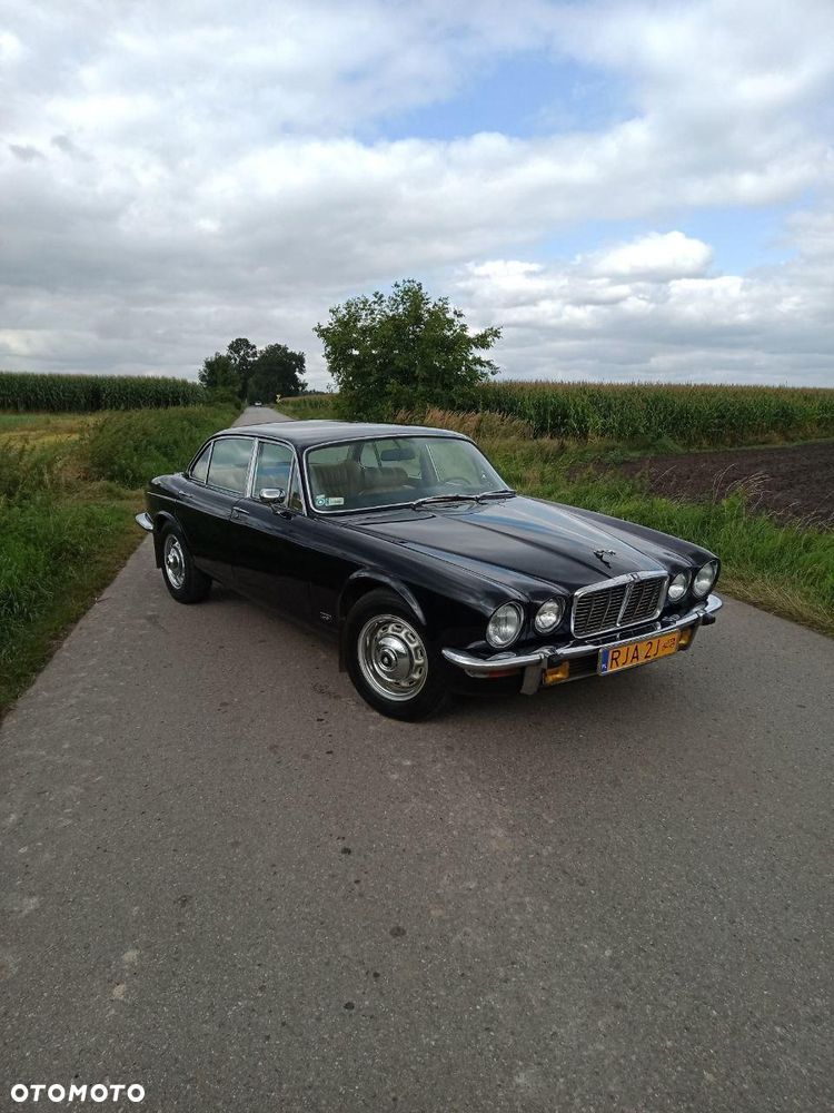 Jaguar XJ - 1