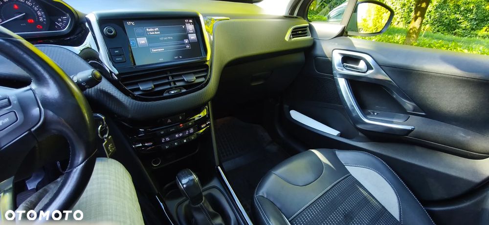 Peugeot 2008 1.6 VTi Allure - 18